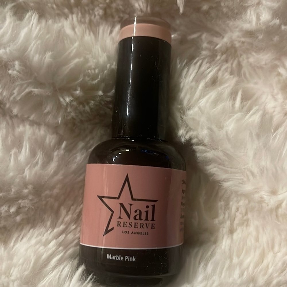 -‎ New - Nail Reserve The Base
